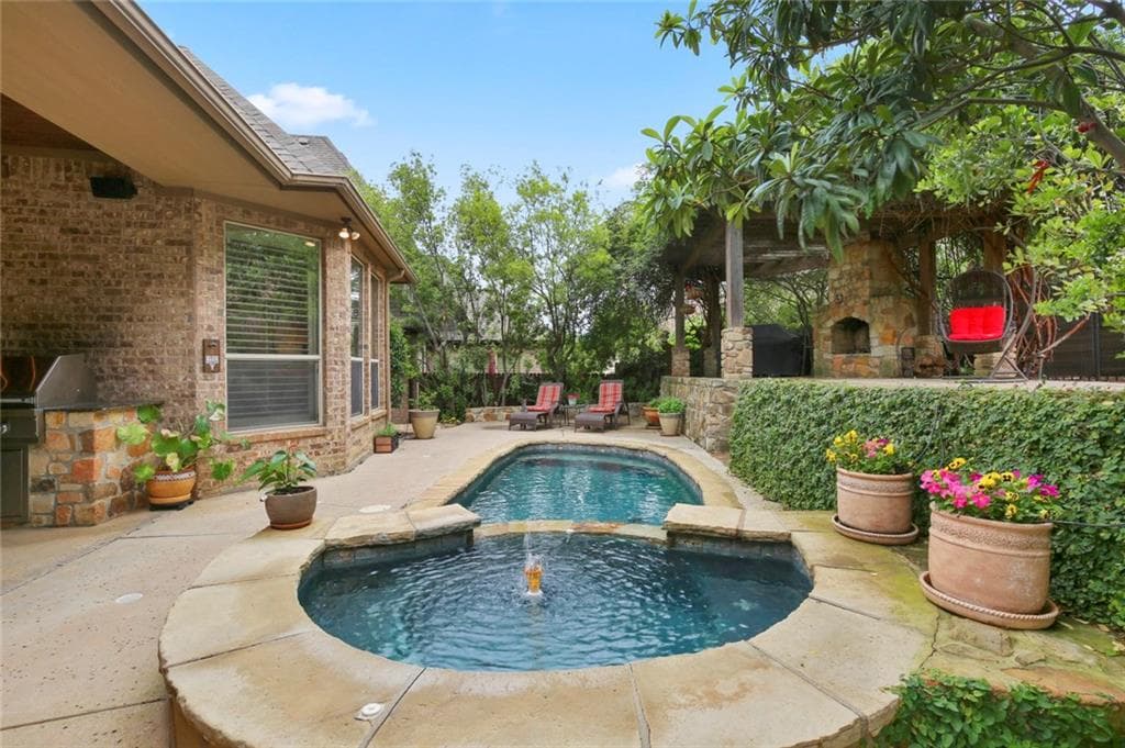 66 Cypress Ct