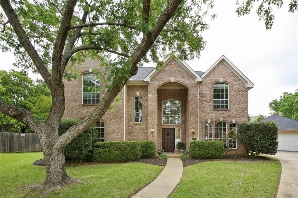 2509 Waltham Dr