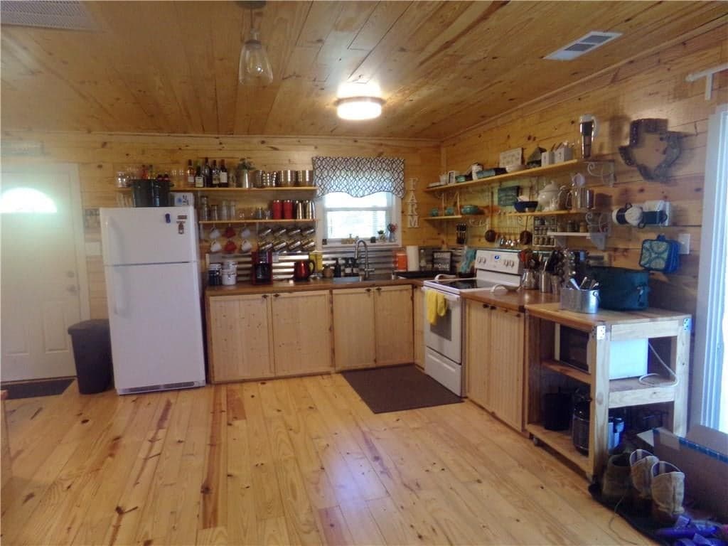 Gallery image 3