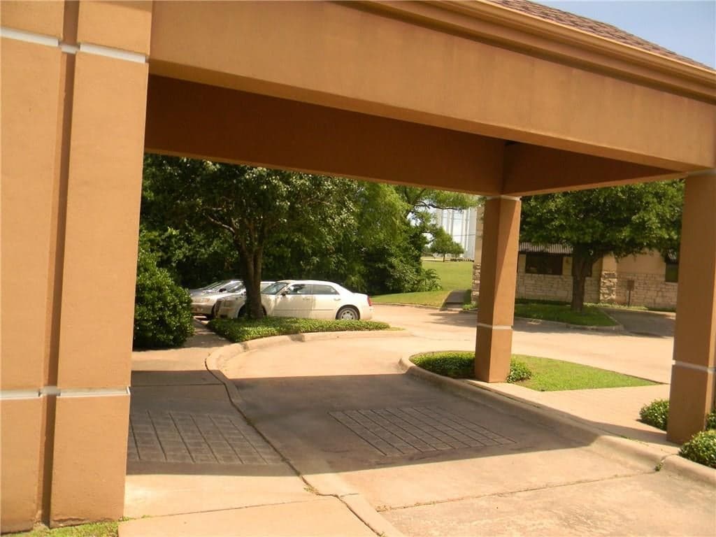 Gallery image 4