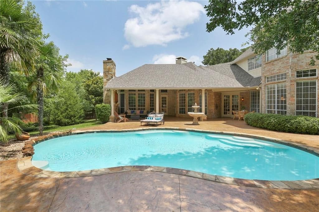 218 Timber Lake Dr