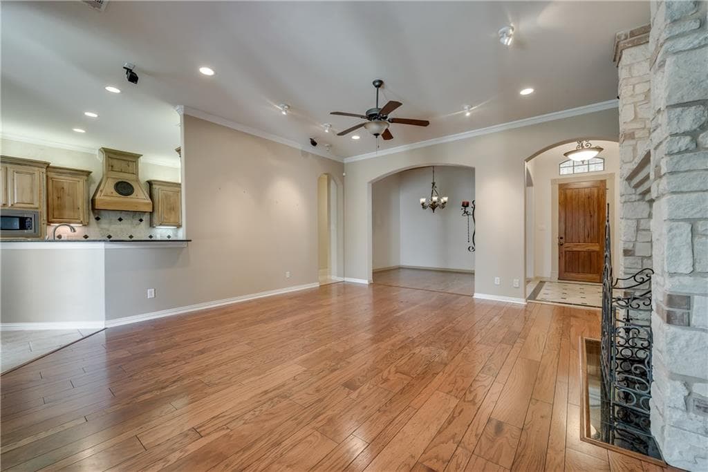 Gallery image 4