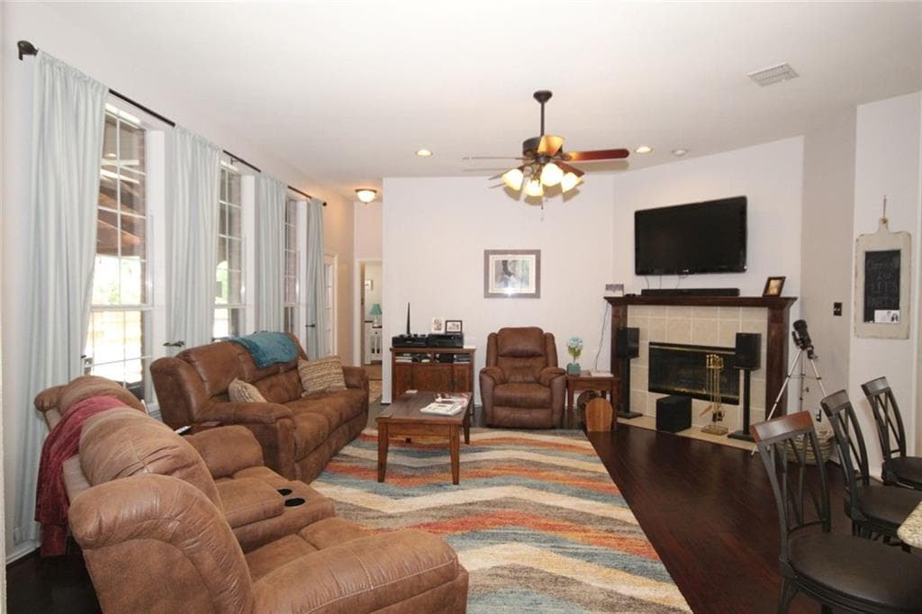 Gallery image 4