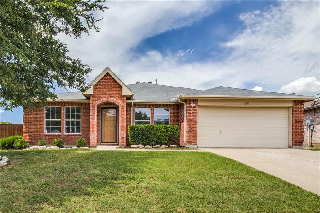 621 Alcove Dr