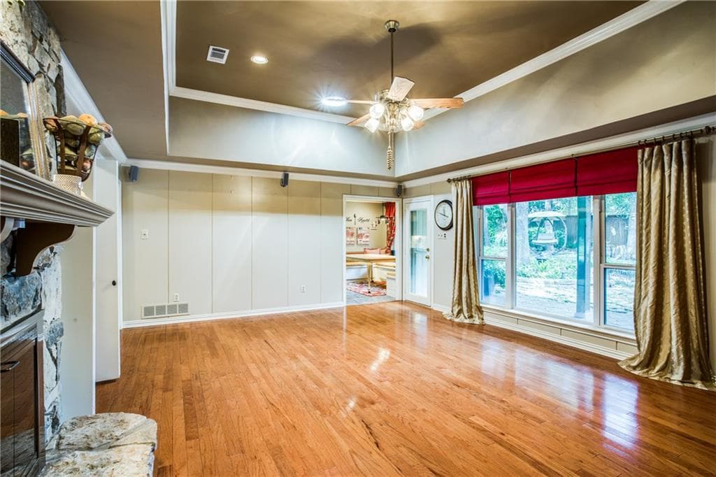 Gallery image 4