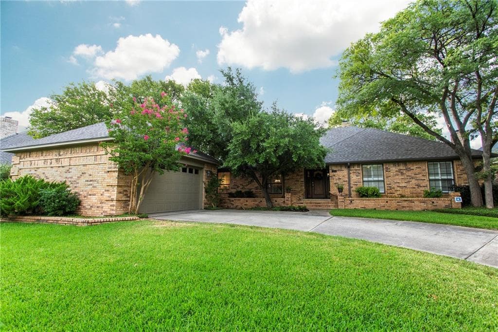 438 Moran Dr