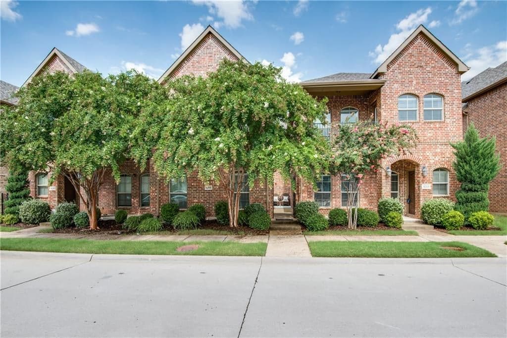 4265 Comanche Dr