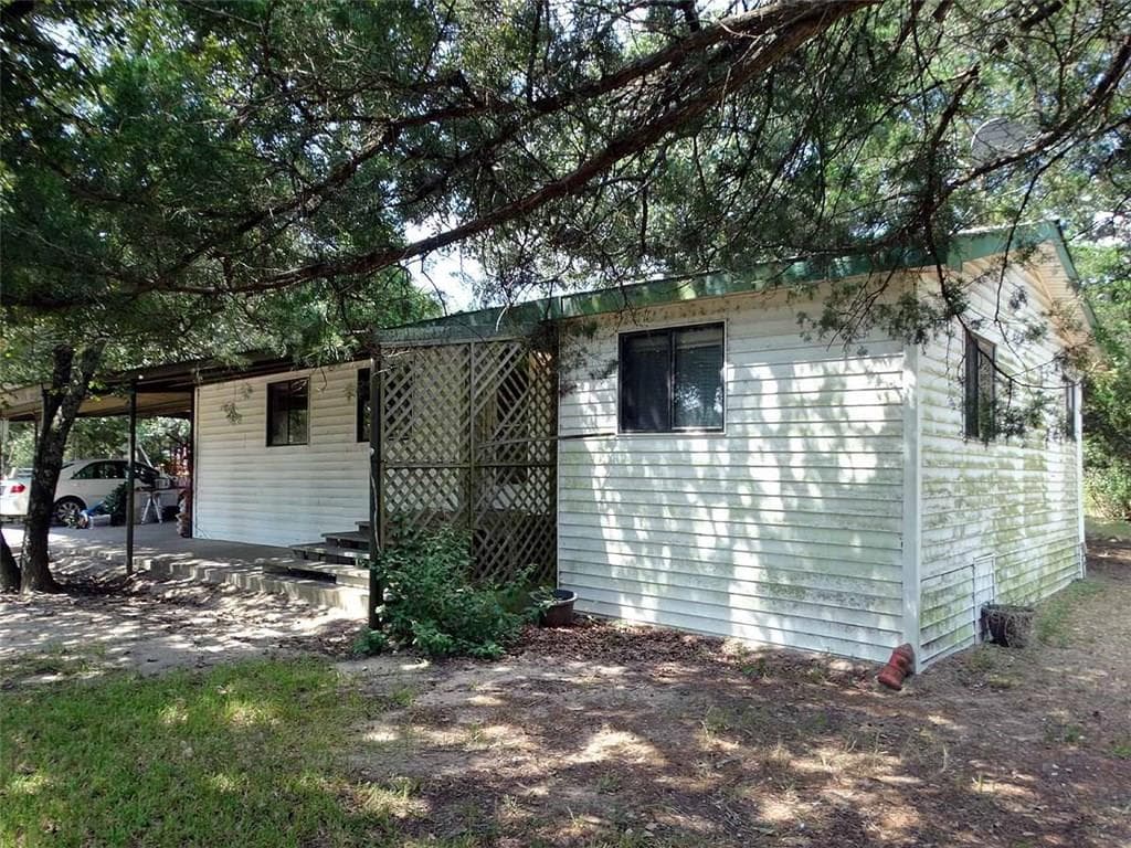 8287 County Road 3700