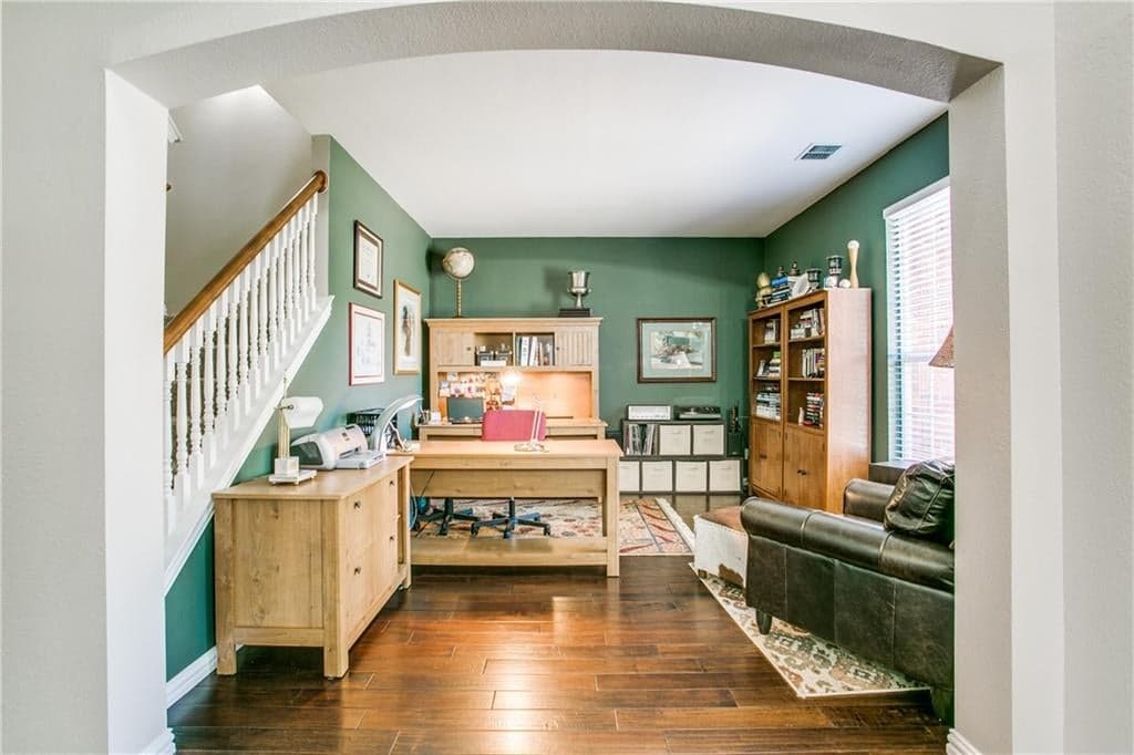 Gallery image 4