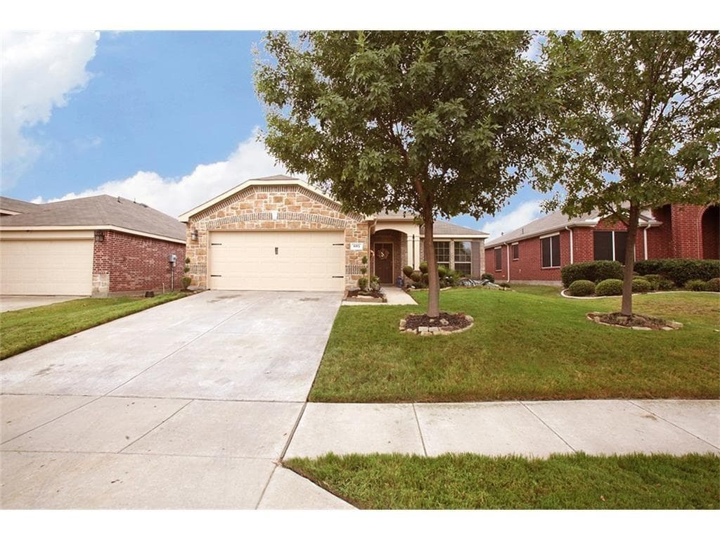 805 Bamboo Dr
