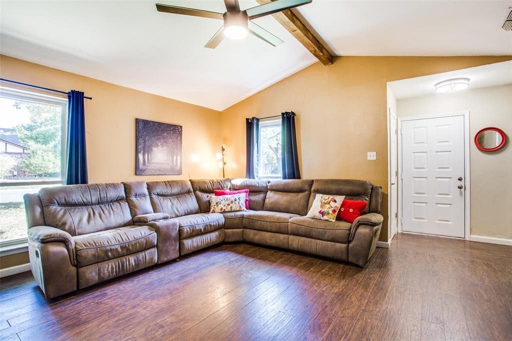 Gallery image 4