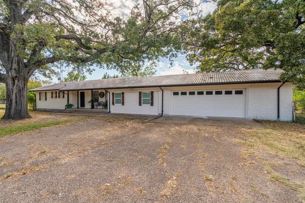 384 County Road 3101