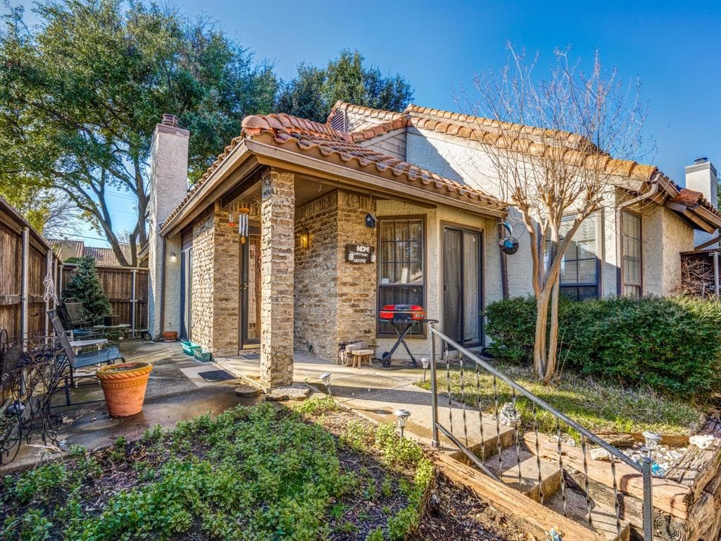 336 Melrose Dr Apt 9a