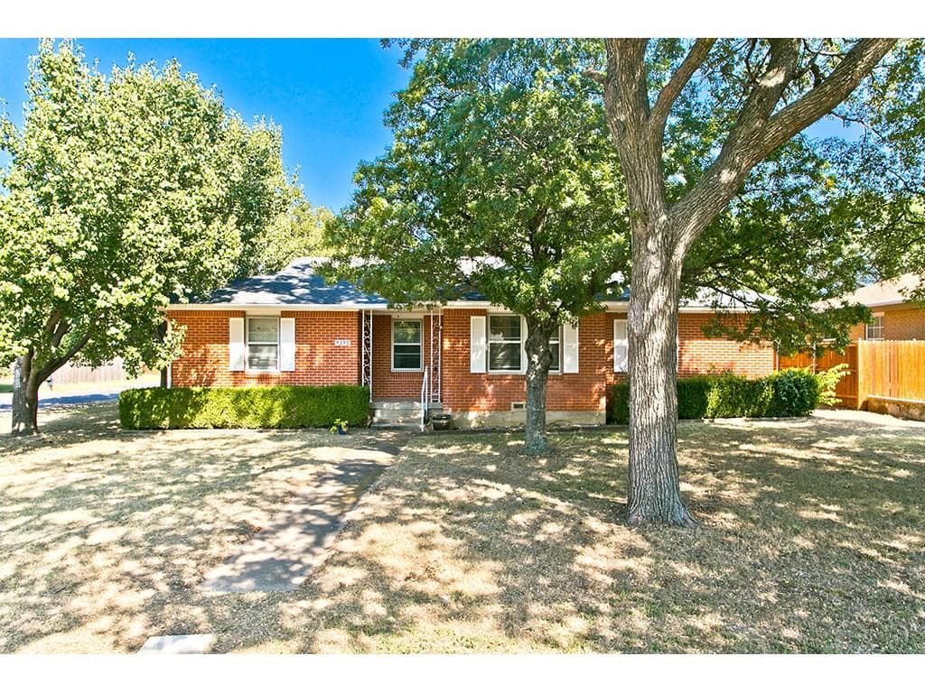 9380 Magnolia Rd