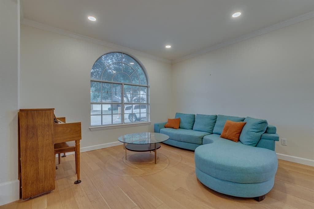 Gallery image 4