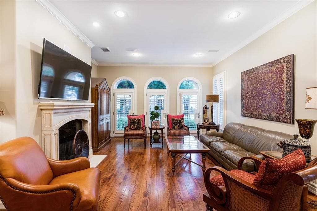 Gallery image 4