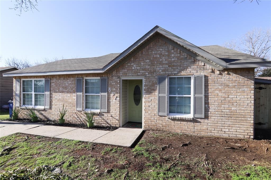 837 Pine Mountain Dr