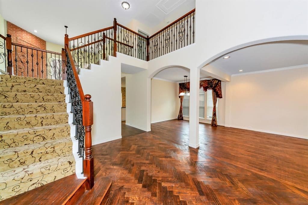 Gallery image 2
