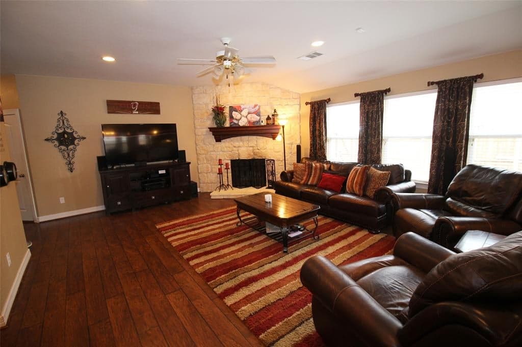 Gallery image 4