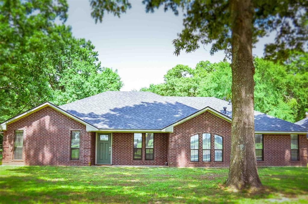 490 County Road 2205
