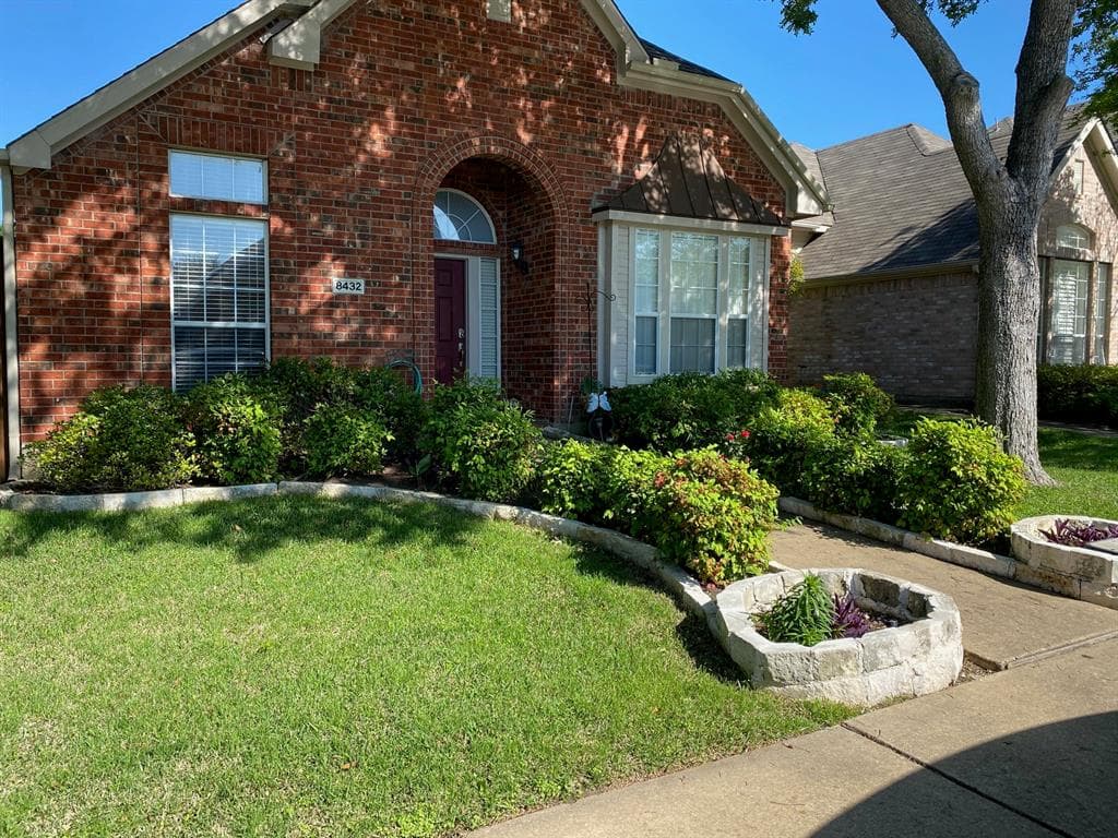8432 Pipe Stone Dr