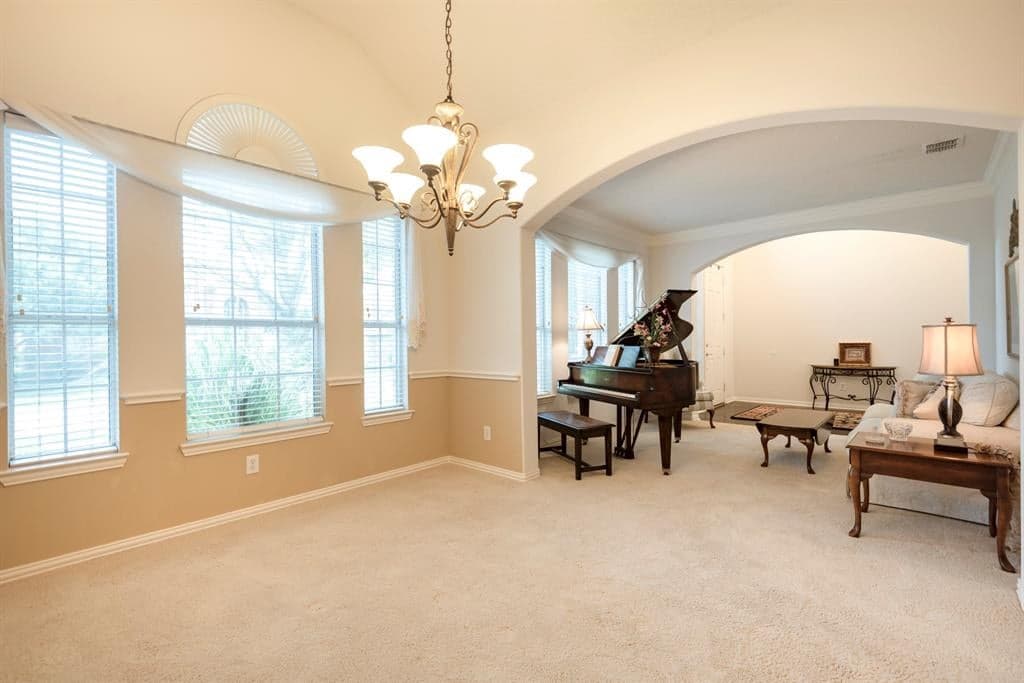 Gallery image 4