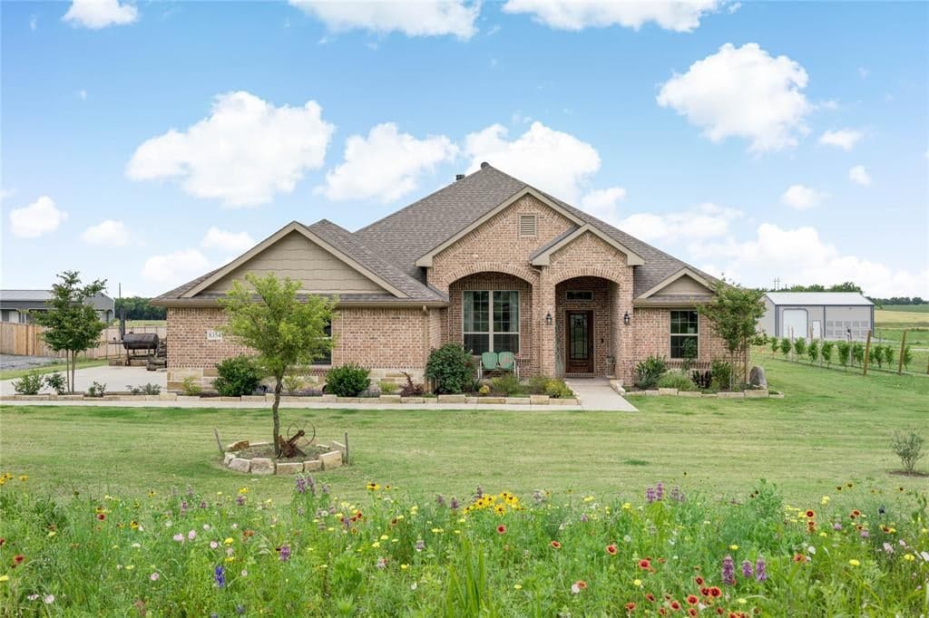 8354 County Road 592