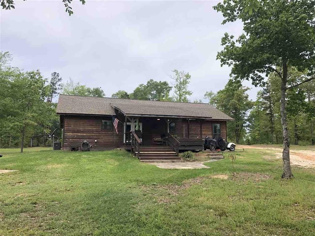 1045 County Road 4449