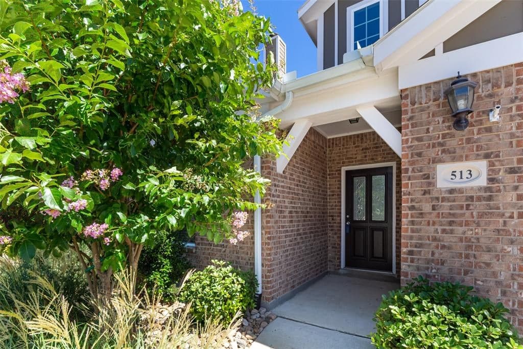 513 High Desert Dr