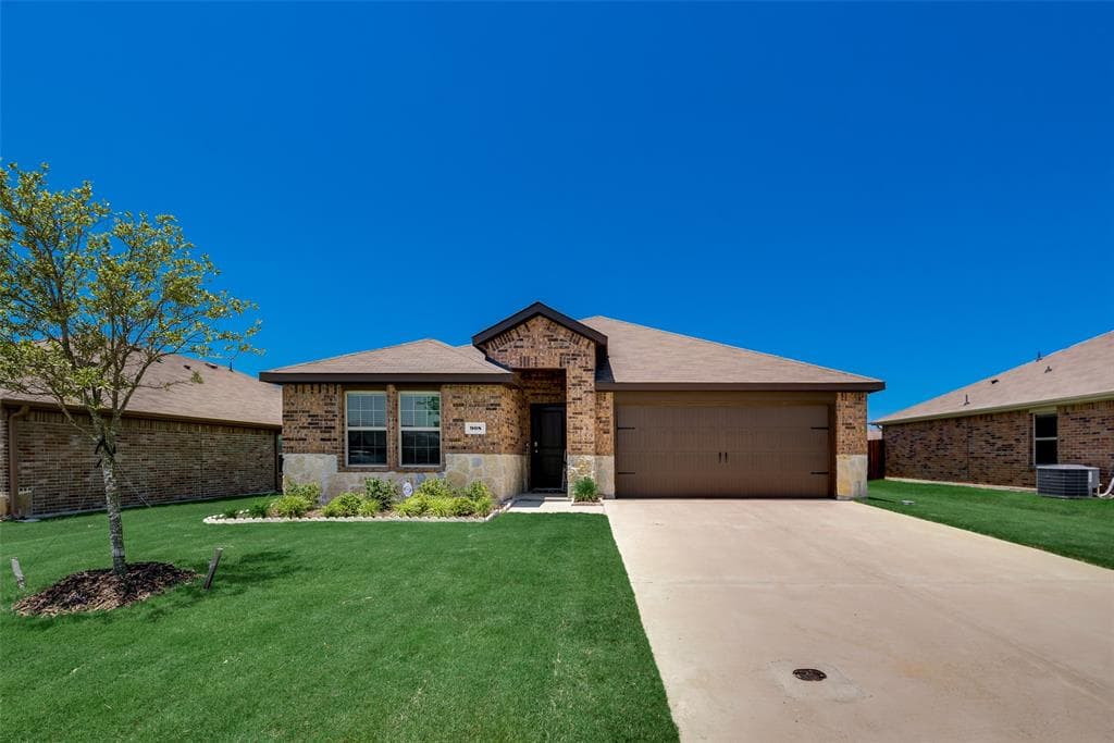 908 Community Way