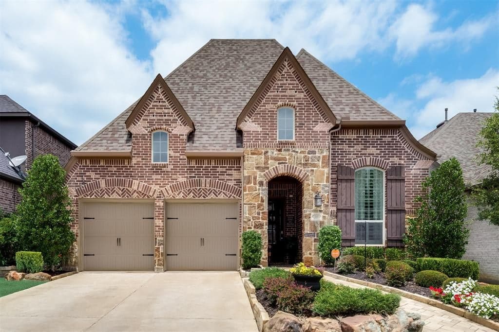 309 Village Creek Dr