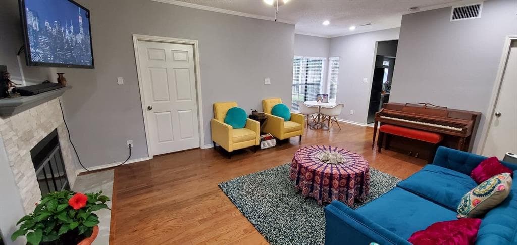 412 Pebble Way Apt 152