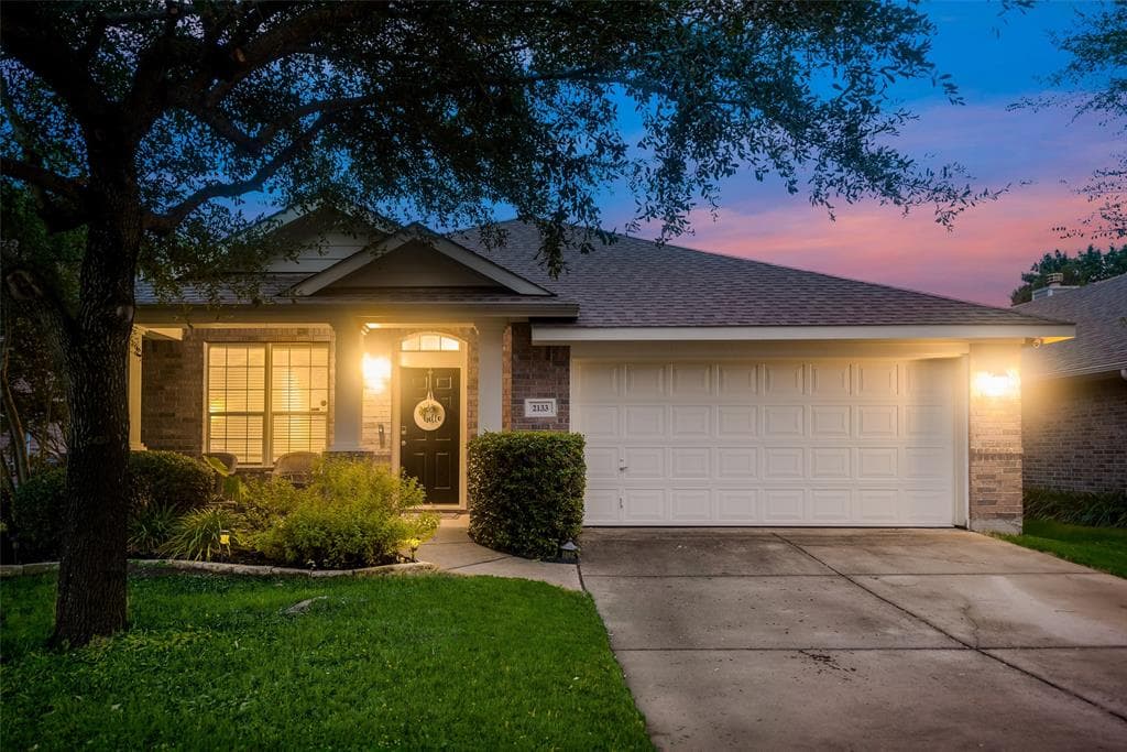 2133 Highland Dr