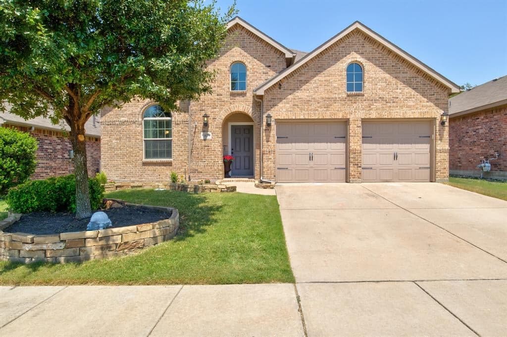 617 Bareback Ln
