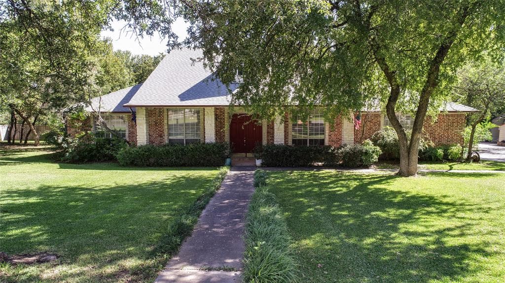 101 Fredricksburg Ct