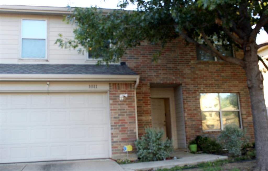 1011 Condor Dr