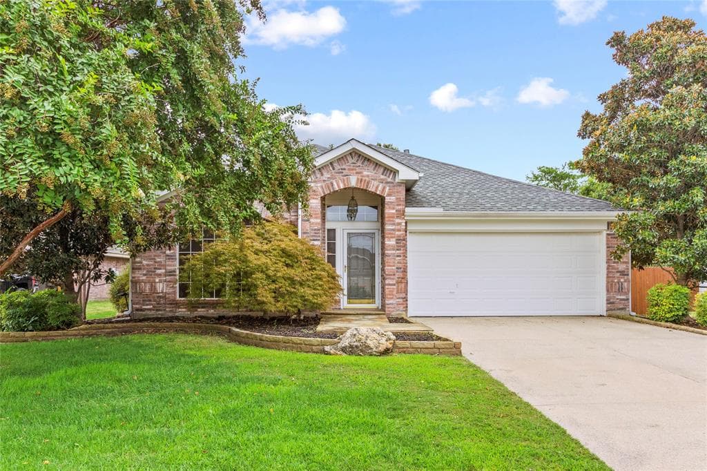 2002 Oleander Way