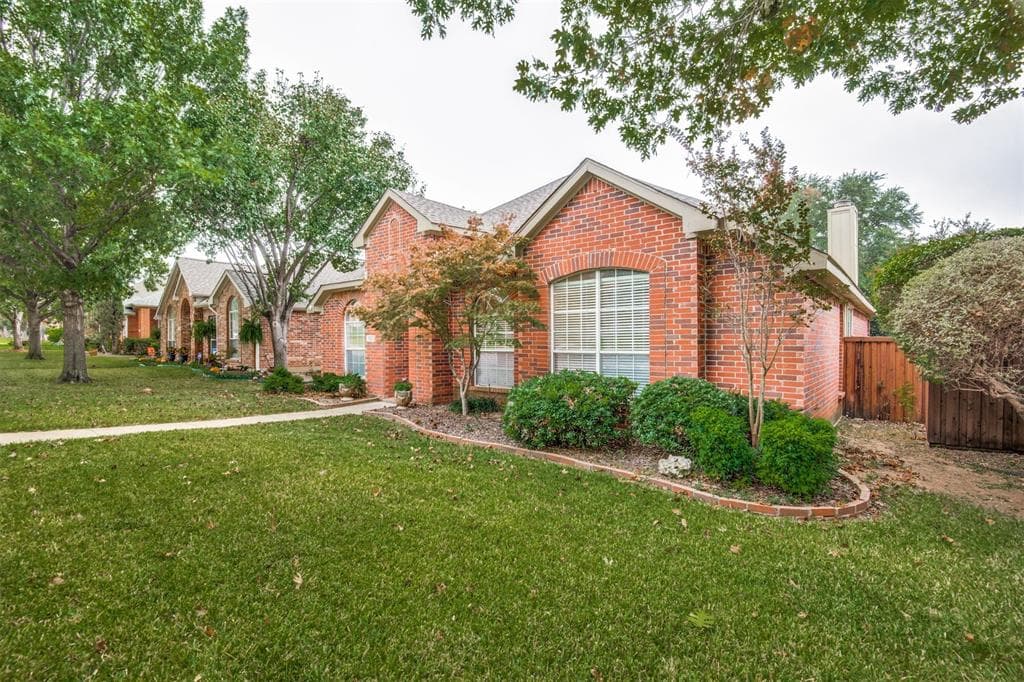 3520 Misty Meadow Dr