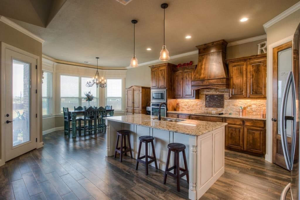 9408 County Road 1004