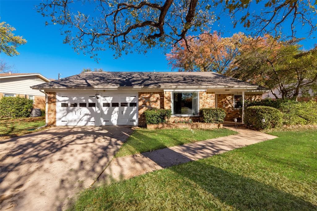 2829 Linden Lea