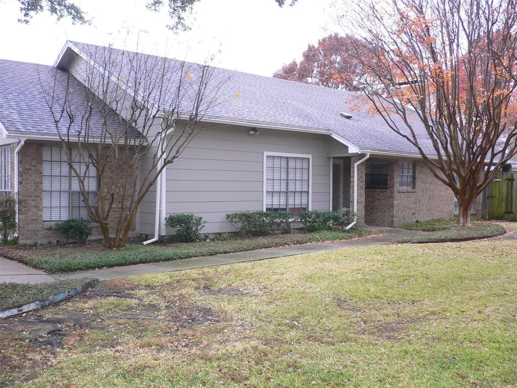 2704 Glenwood Ct