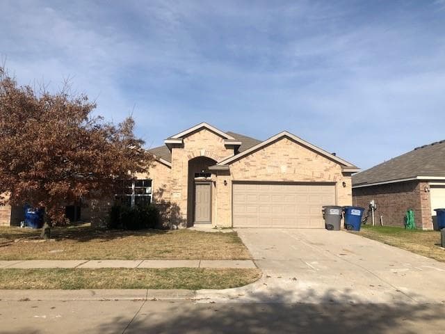 1716 Twin Hills Way