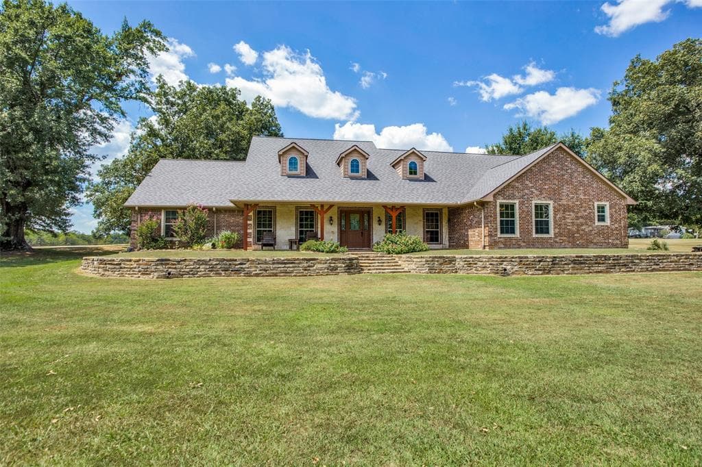 1325 County Road 2125