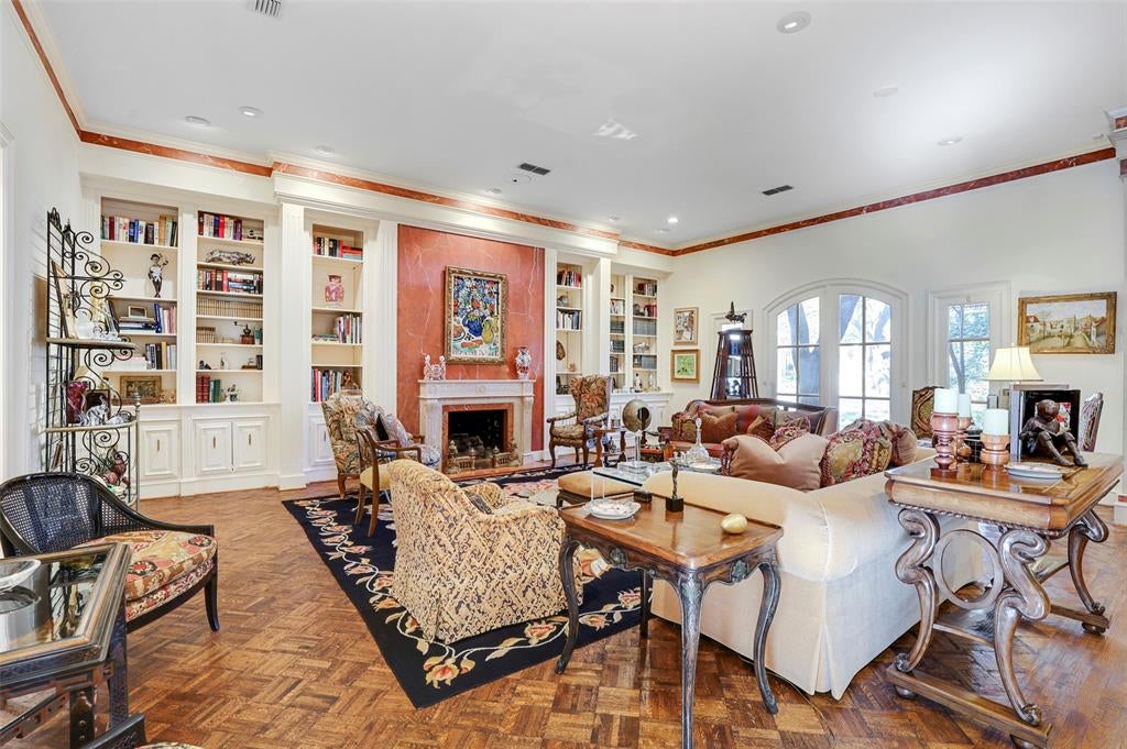 Gallery image 4