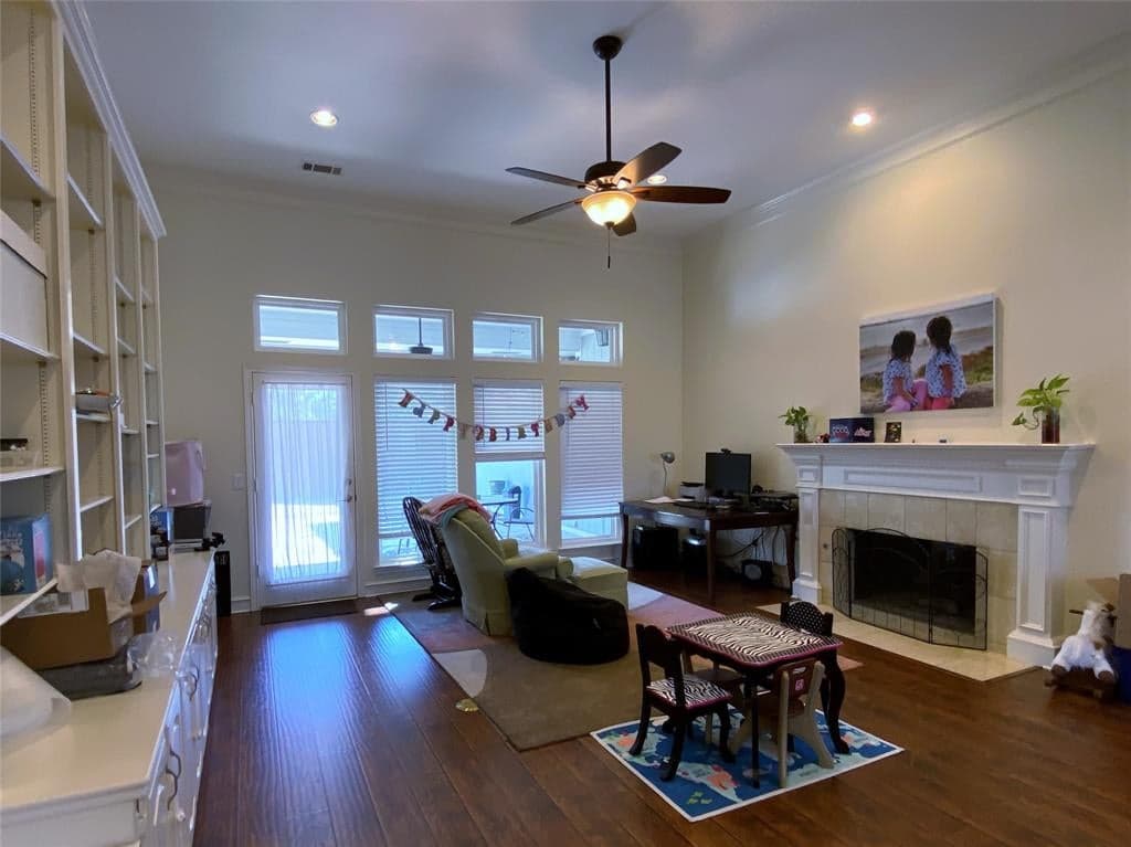 Gallery image 4