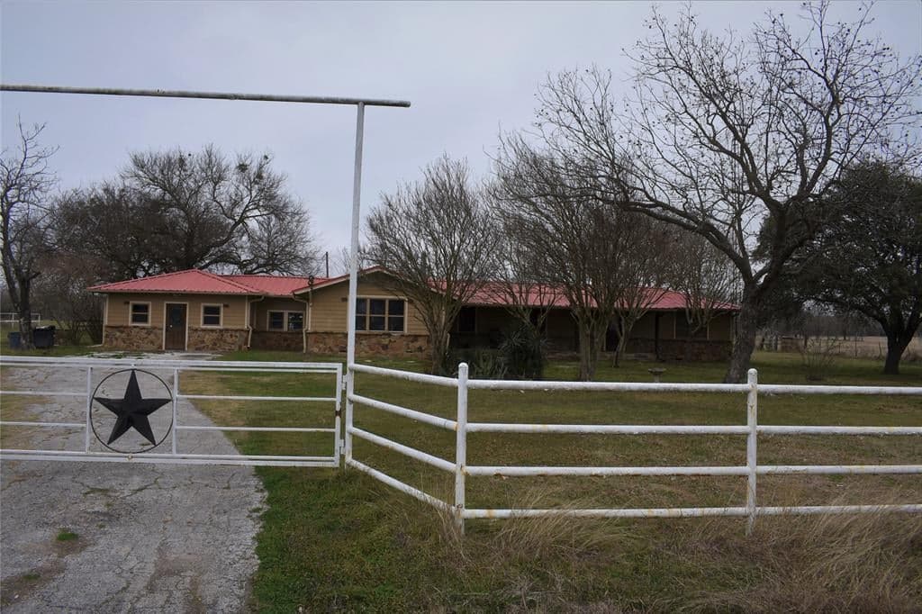 4514 Fm 637