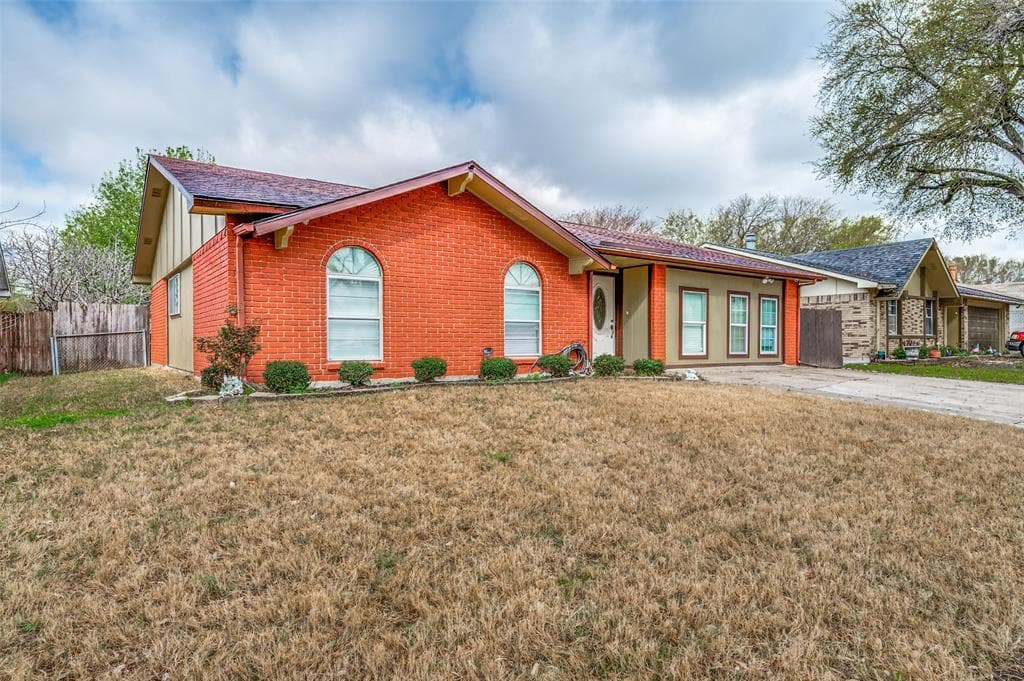 2614 Santa Anna Dr