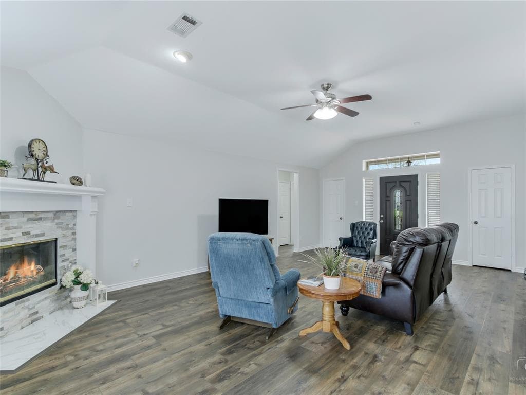Gallery image 4