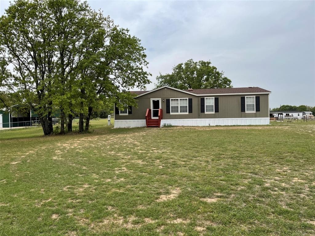 323 County Road 4869