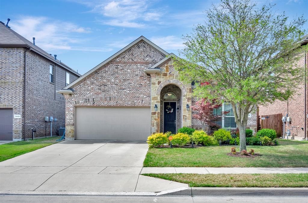 3444 Glass Mountain Trl